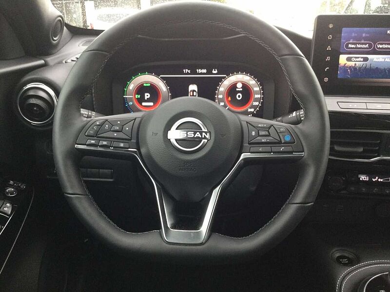 Nissan Juke Hybrid Tekna 1.6 4AMT 143PS